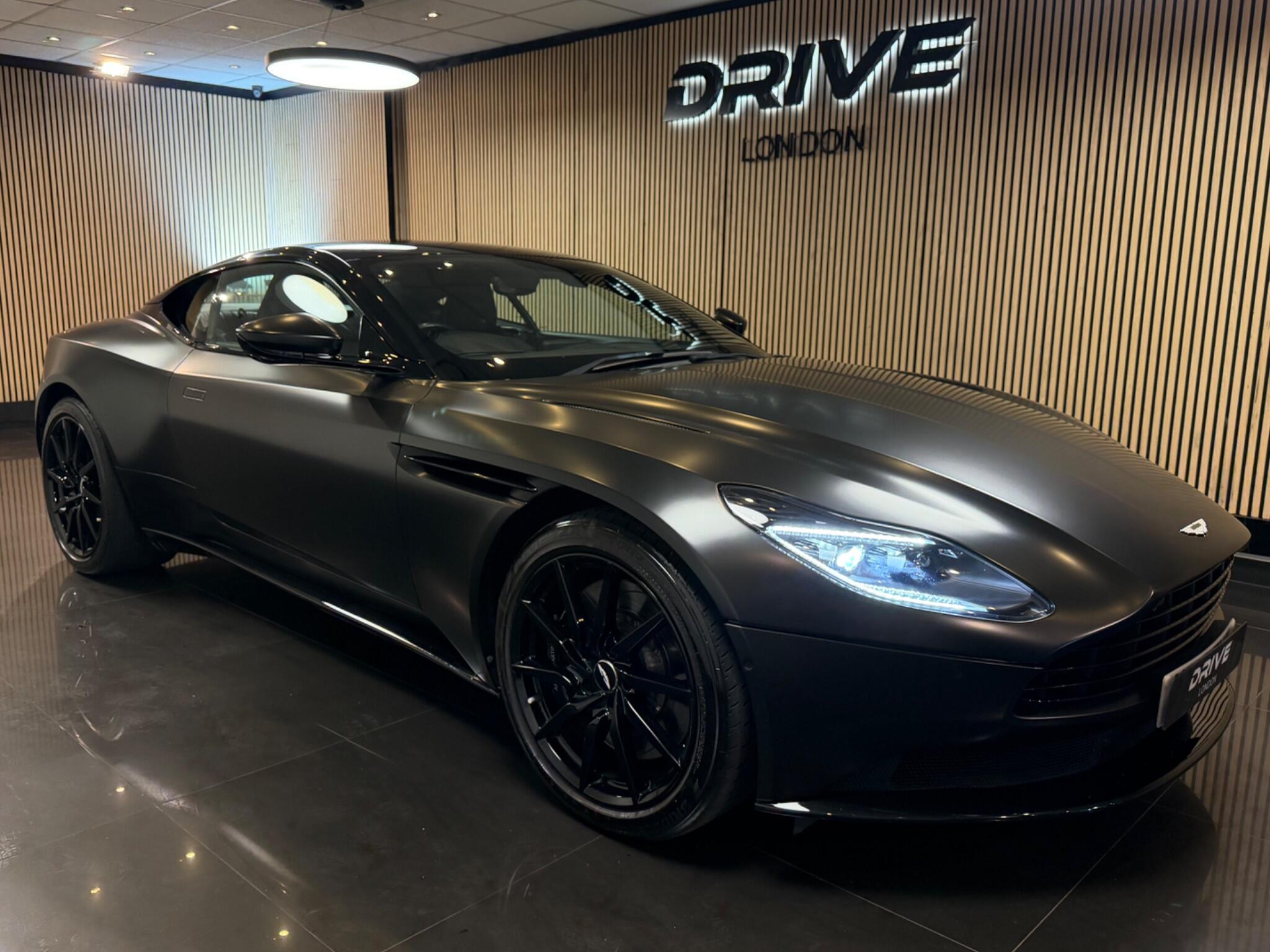 Aston Martin DB11